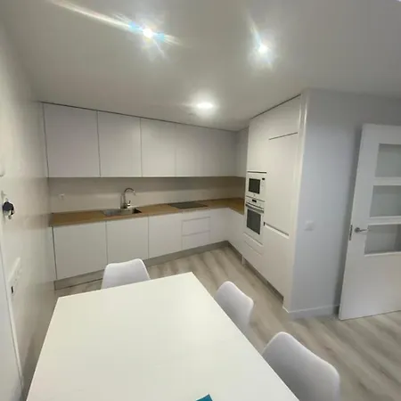 Daire Venerable Carabantes Centro Con Garaje *