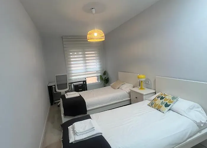 Venerable Carabantes Centro Con Garaje Appartement